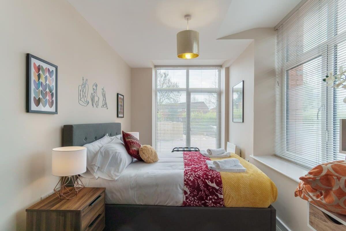 2 Bedroom Modern Apartment In Manchester Exterior foto