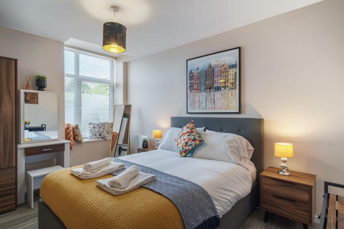 2 Bedroom Modern Apartment In Manchester Exterior foto